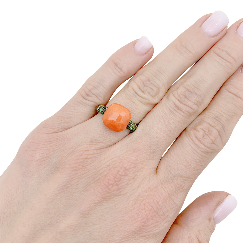Bague Pomellato "Capri" en or rose, corail et tsavorites.