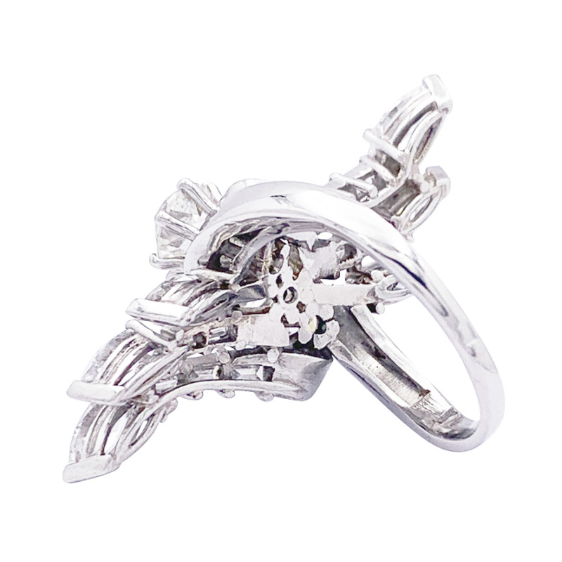 Bague diamants, platine.