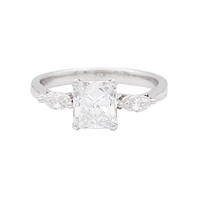 Bague or blanc, diamant 1,08 carat.