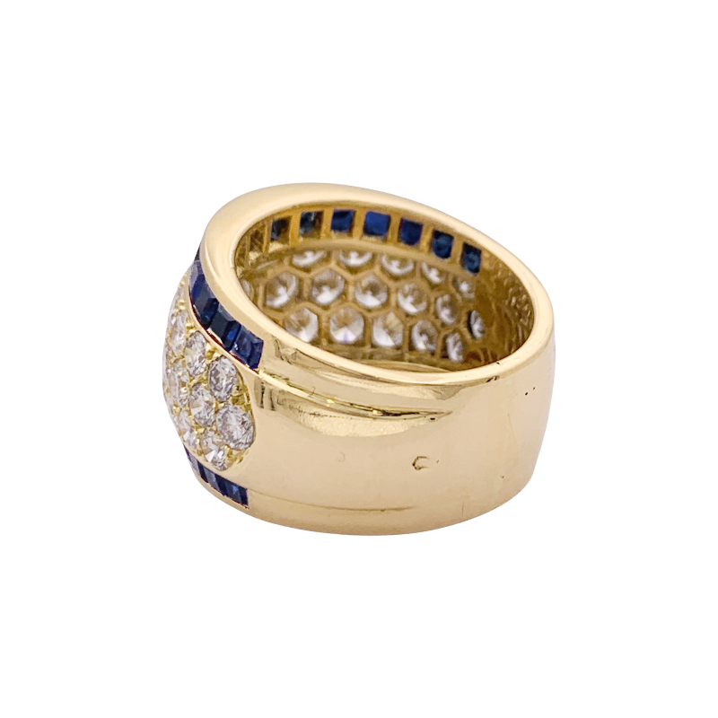 Bague vintage or jaune, diamants, saphirs calibrés.