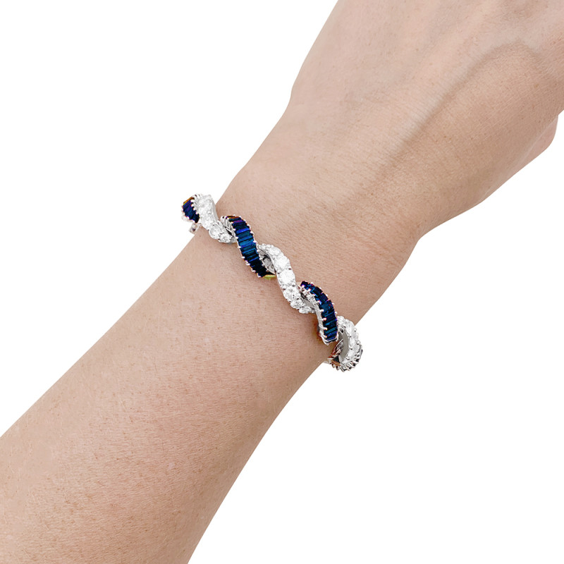 Gold, diamonds, sapphires bracelet.