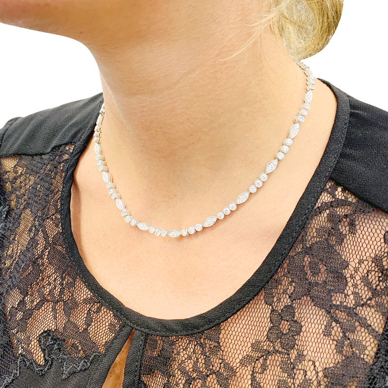 Platinum and white gold Cartier necklace "Dentelle" collection, diamonds.