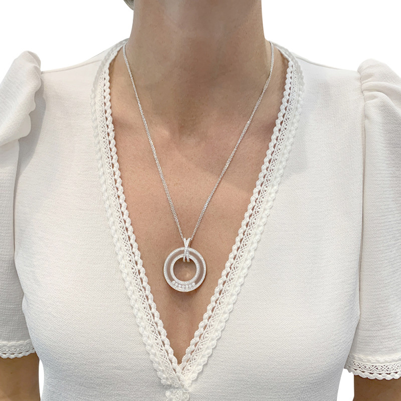 Chopard white gold pendant, "Happy Diamonds" collection.