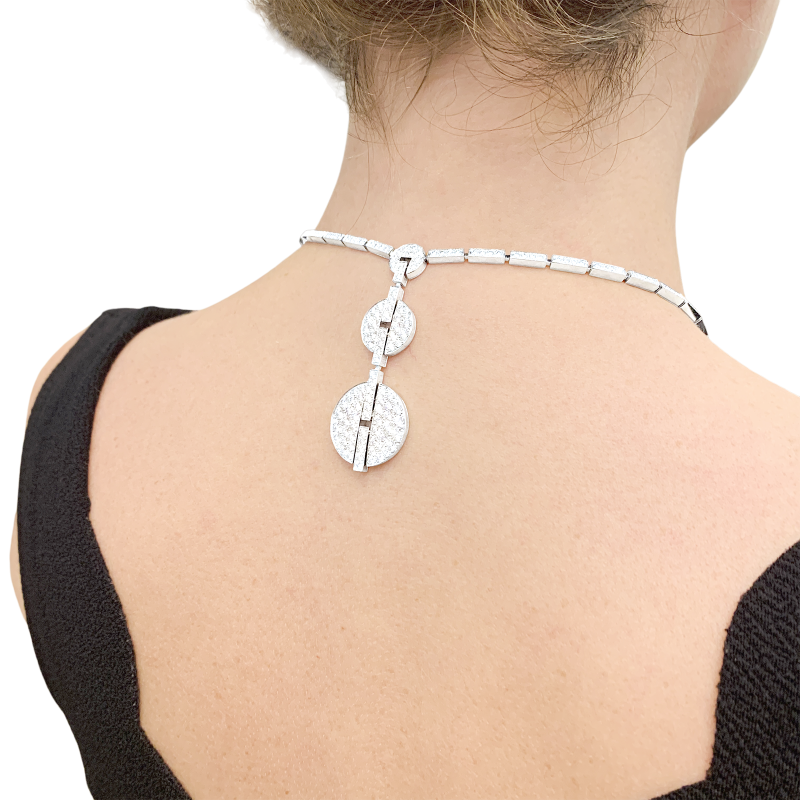 Collier Haute Joaillerie Cartier "Himalia" or blanc, diamants.