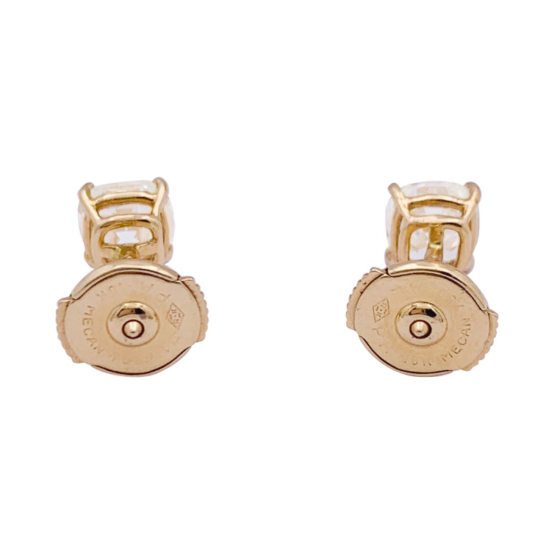 Puces d'oreilles en or jaune, diamants.