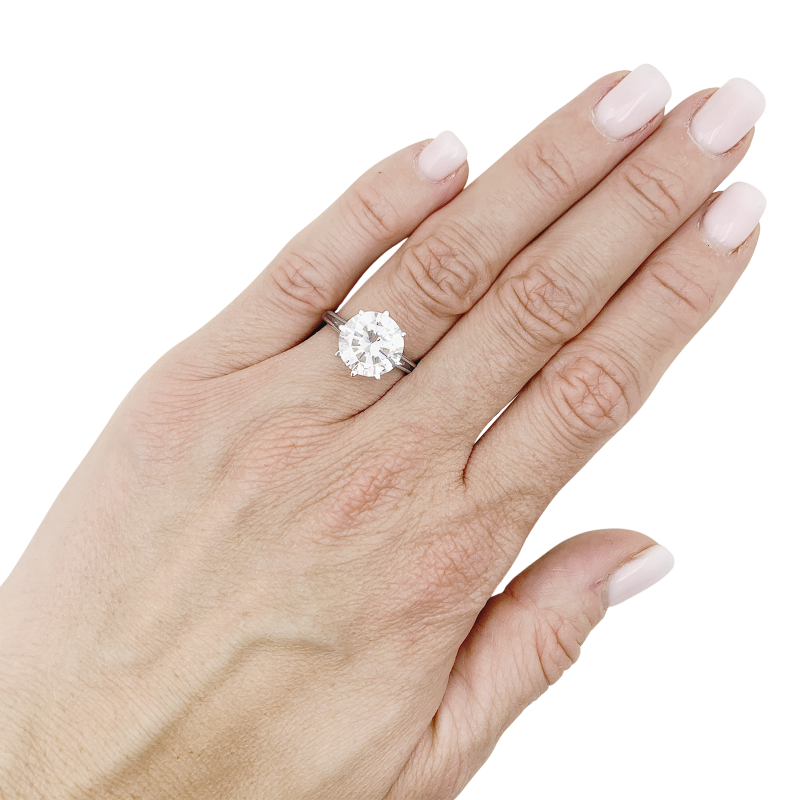 Solitaire or blanc, diamant 4,02 carats.