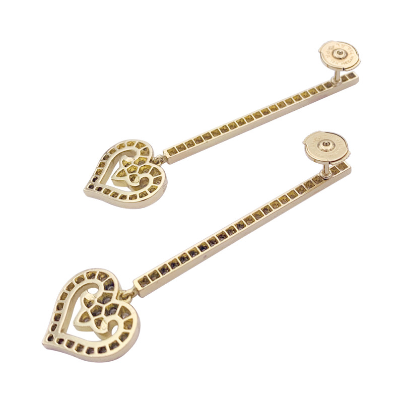 Boucles d'oreilles O.J.Perrin, "Légendes", or jaune, diamants.
