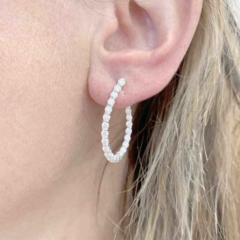 Boucles d'oreille créoles or blanc, diamants.
