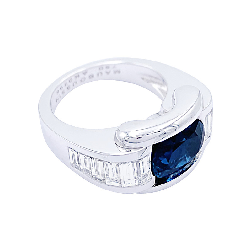 Bague Mauboussin, "Alessandra", or blanc, saphir, diamants.