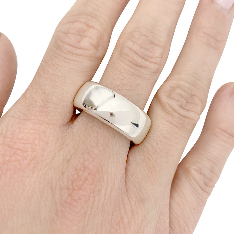 Pomellato natural white gold ring, "Iconica" collection.