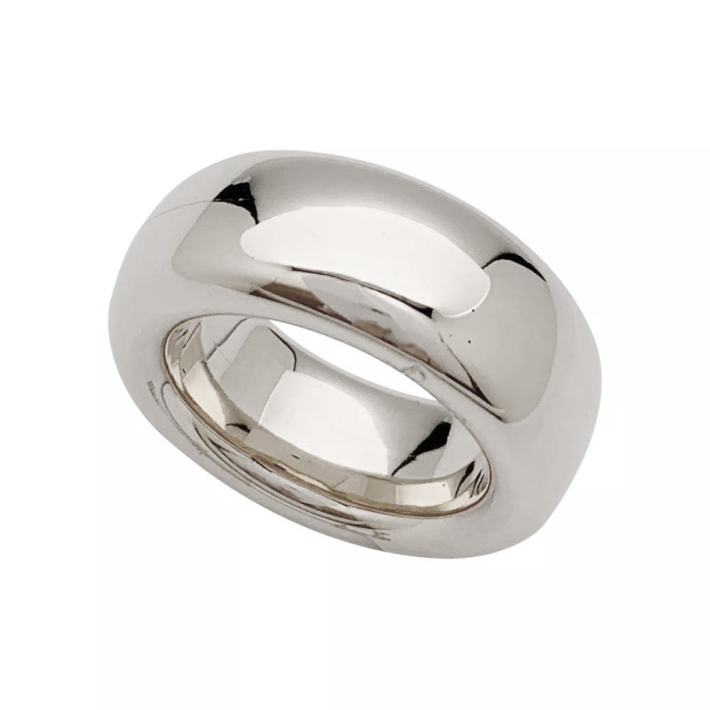 Pomellato natural white gold ring, "Iconica" collection.