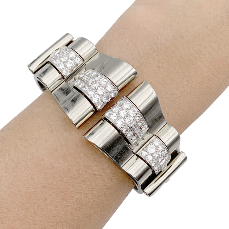 Art Déco René Boivin platinum, white gold and diamonds bracelet.