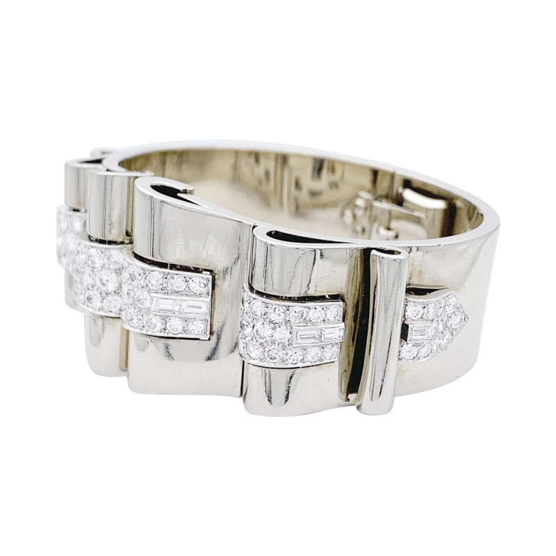 Art Déco René Boivin platinum, white gold and diamonds bracelet.