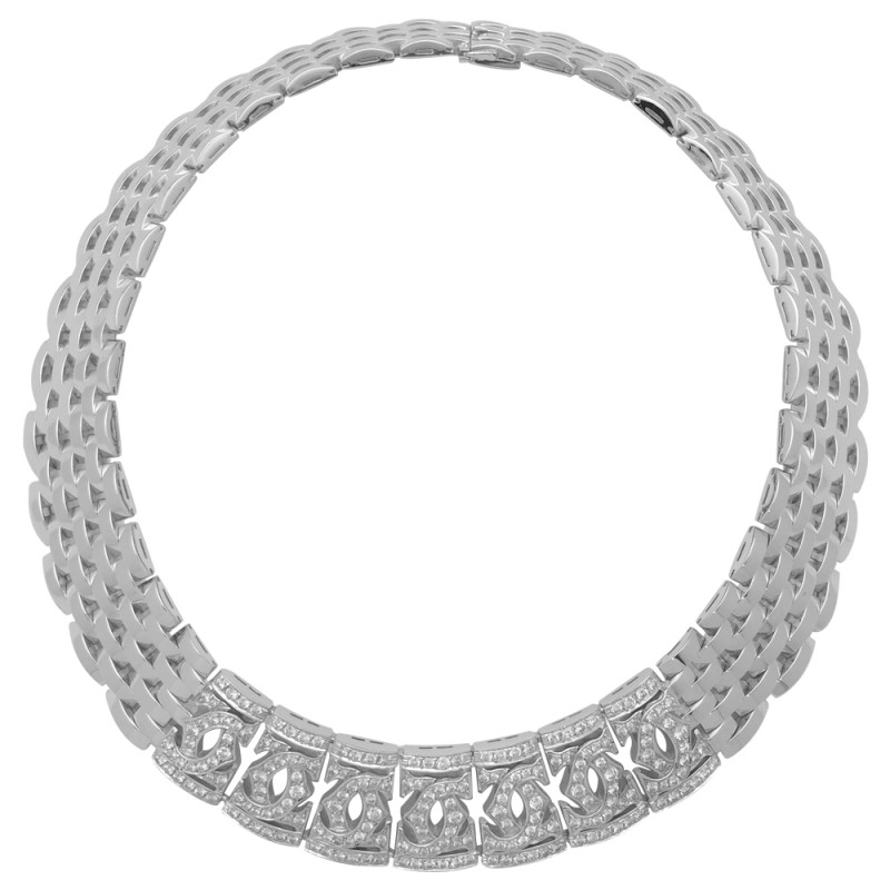 Collier ras de cou Cartier double "C" en or blanc, diamants.