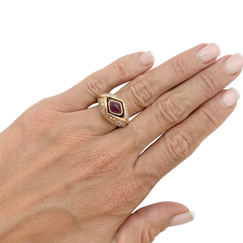 Yellow gold Cartier ring, ruby and diamonds.
