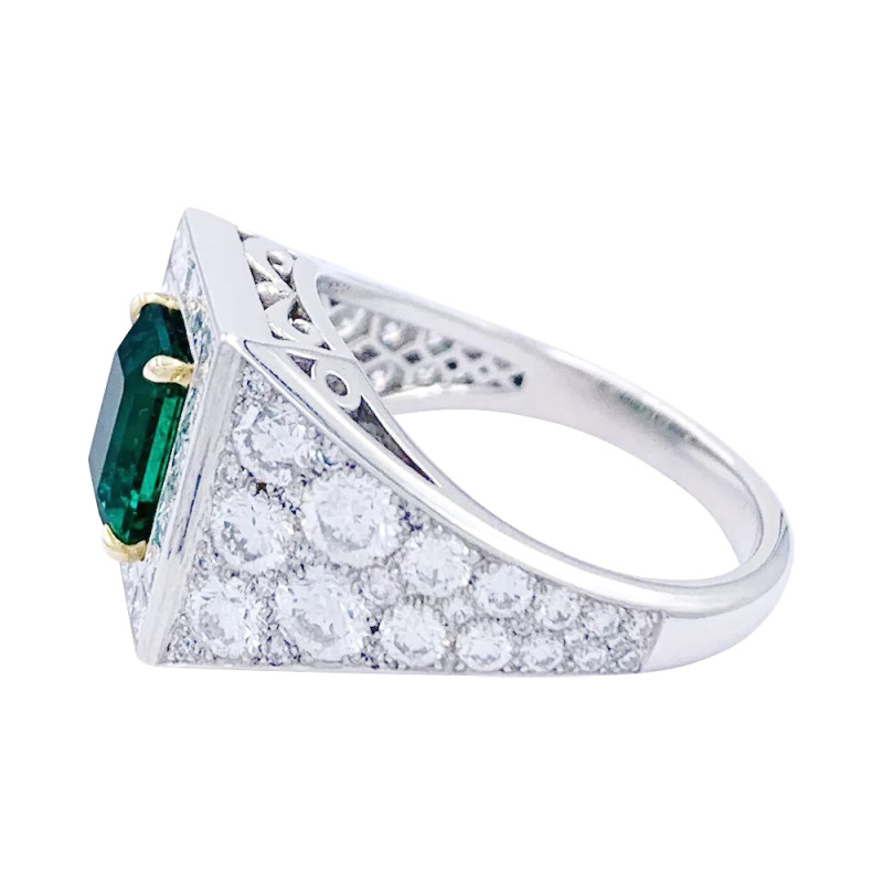 Bague, platine, or jaune, émeraude et diamant.