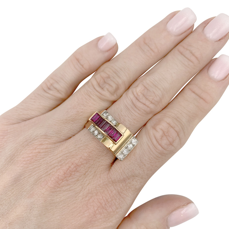Yellow gold and platinum tank ring, synthetic rubies and diamonds.