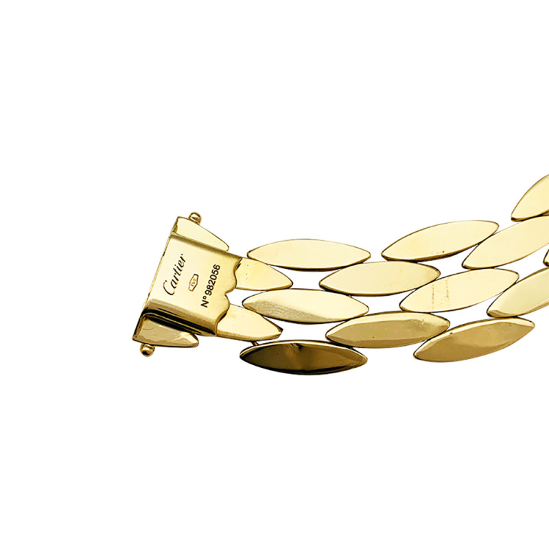Collier Cartier "Gentiane" en or jaune.